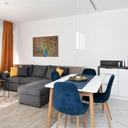شقة Greek Quarter Flat Two Br Next To Sea Garden فارنا