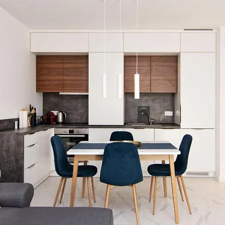 Greek Quarter Flat Two Br Next To Sea Garden * 瓦爾納